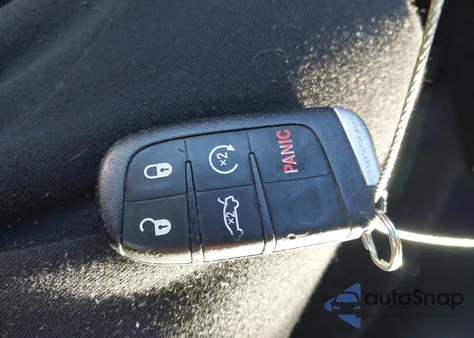 2012 Chrysler 300C из США, поврежденный, VIN 2C3CCAET6CH237903